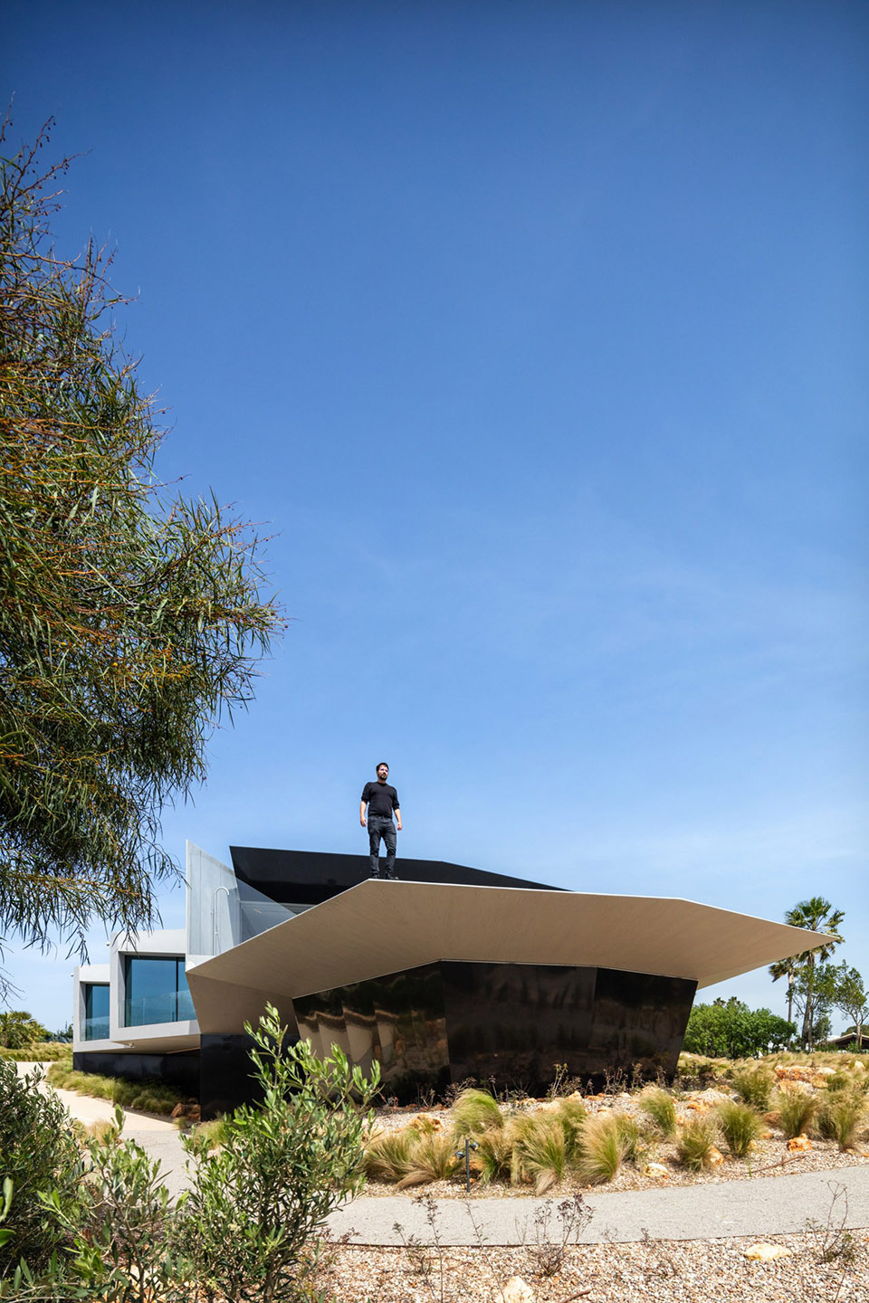 sky base one by bespoke architects