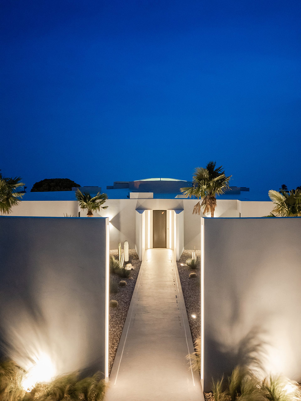 sky base one by bespoke architects