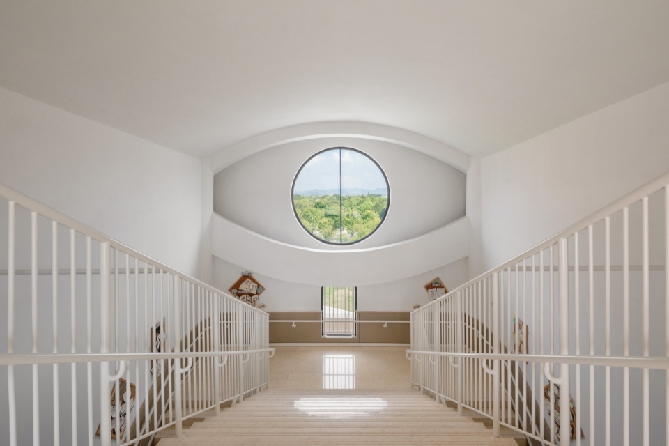 楼梯间©文沛 central kindergarten