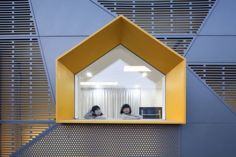 多功能厅造型窗hypersity beijing agilearning school