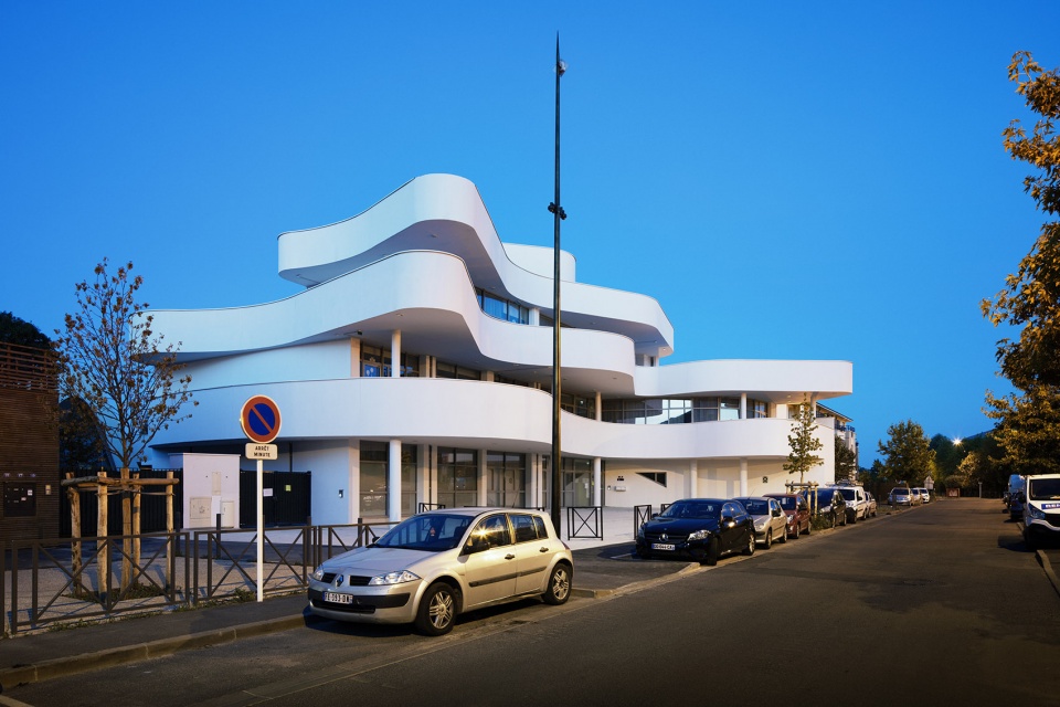 Ecole Villeneuve le Roi Jean Pierre Lott Architecte