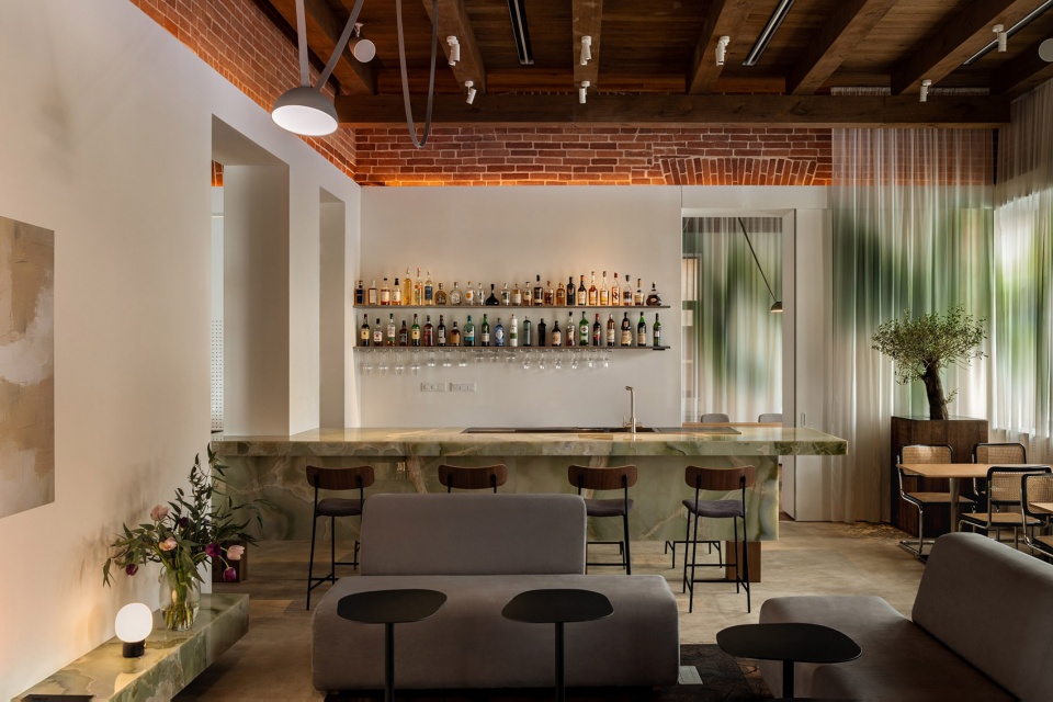ave bistro by da bureau