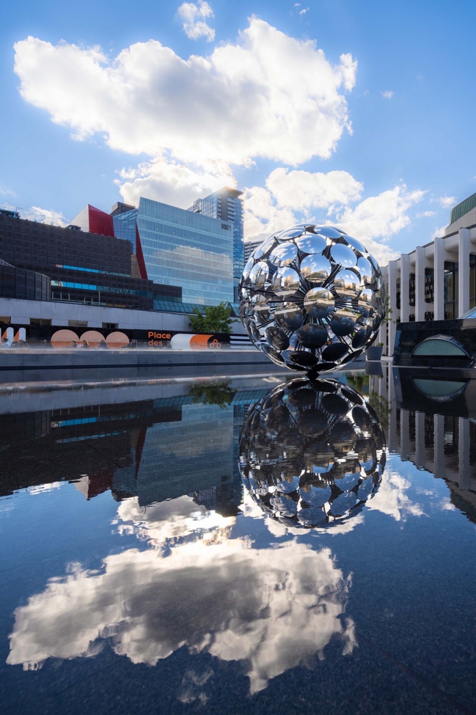 ORB Place des Arts by SpY