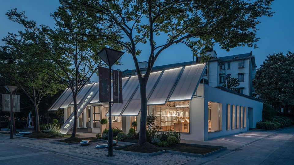 suzhou public culture visitor center by tsing tien making