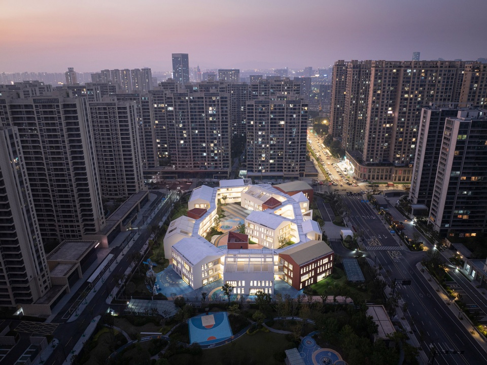 yiwu zongze class 36 kindergarten designed by 9m design