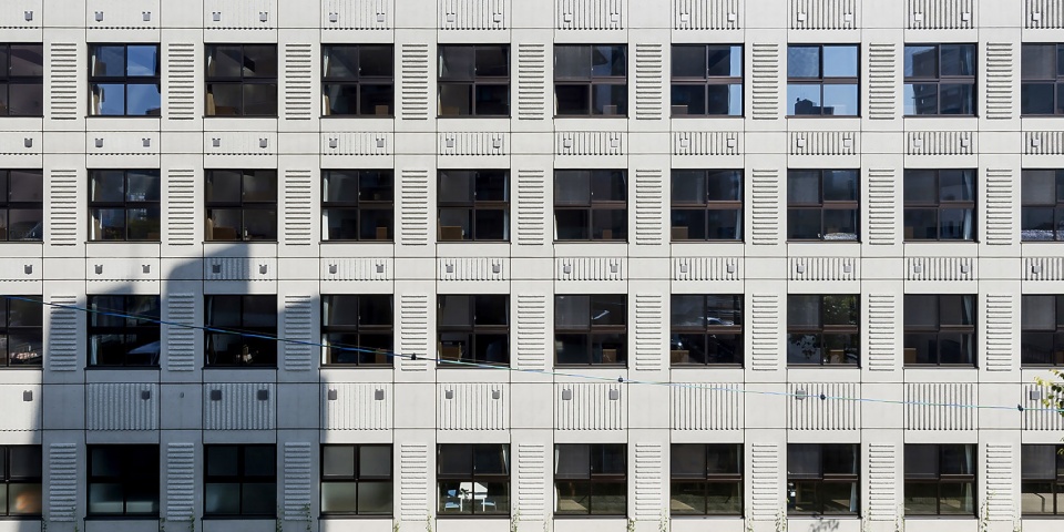monolith in fukuoka by sako architects
