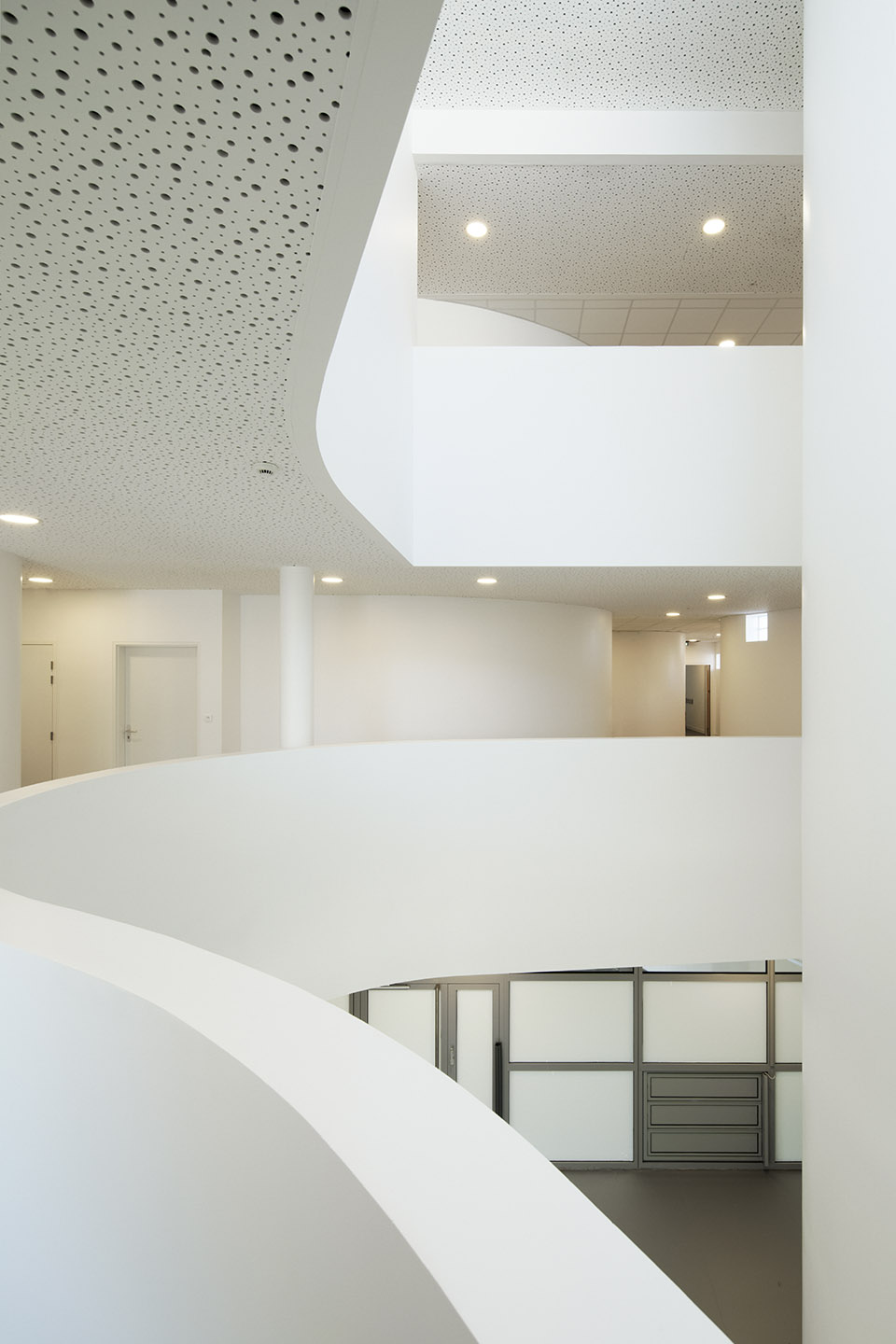 Ecole Villeneuve le Roi Jean Pierre Lott Architecte