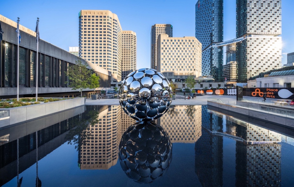 ORB Place des Arts by SpY