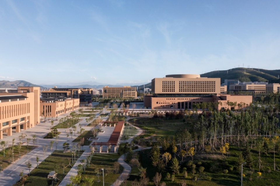 Qinghai Institute of Technology by THAD