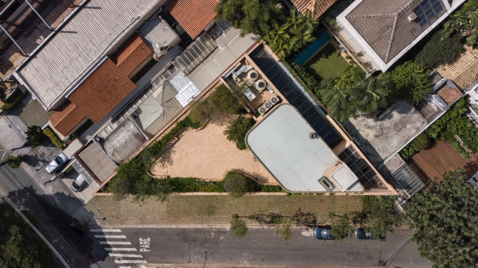 Loja Botteh Felipe Hess Arquitetos