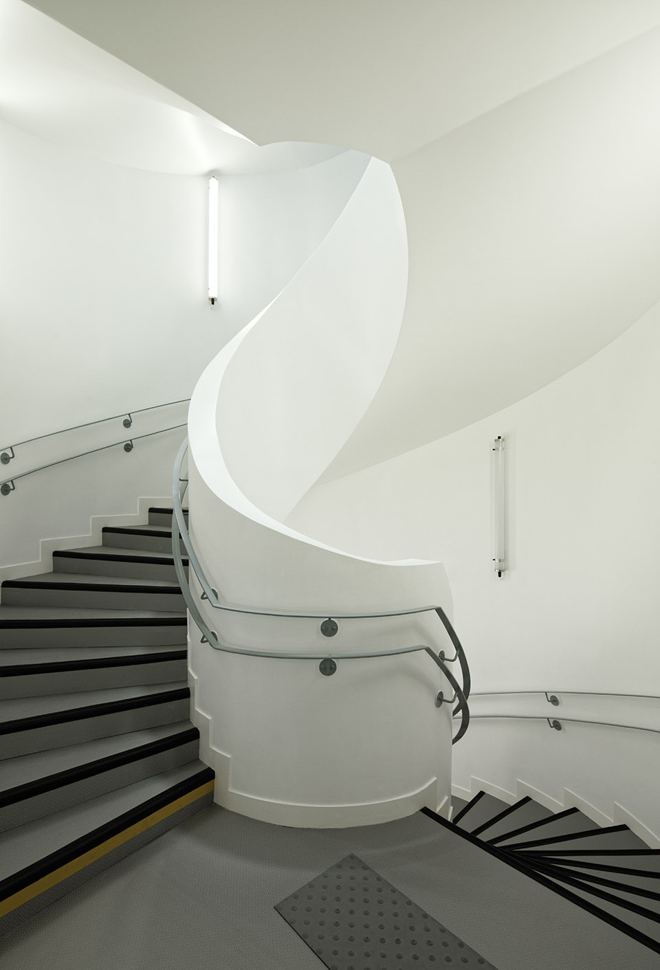 Ecole Villeneuve le Roi Jean Pierre Lott Architecte