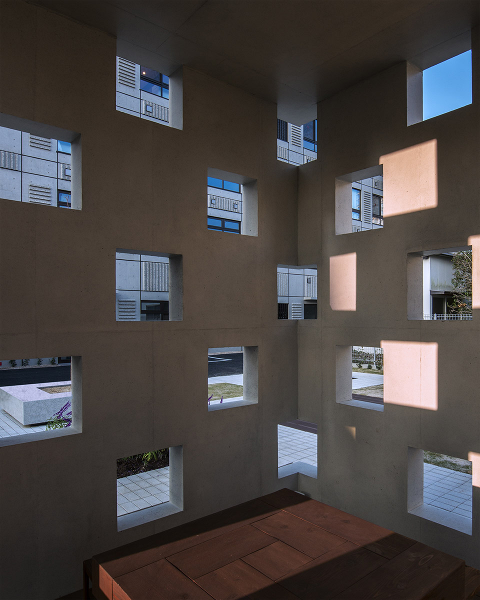 monolith in fukuoka by sako architects