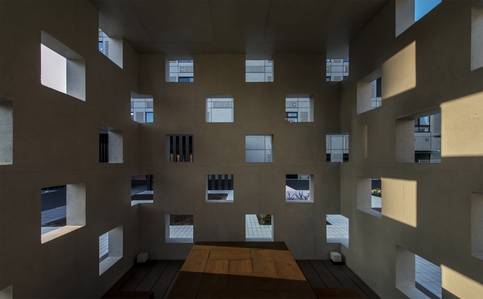monolith in fukuoka by sako architects