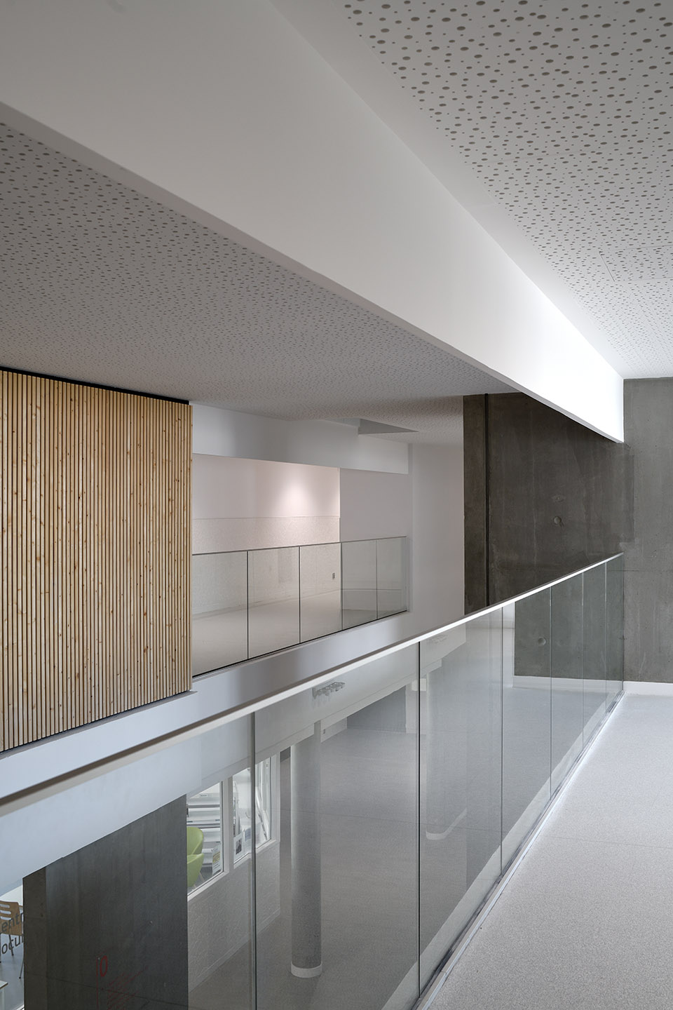 the college chabroux by jean pierre lott architecte