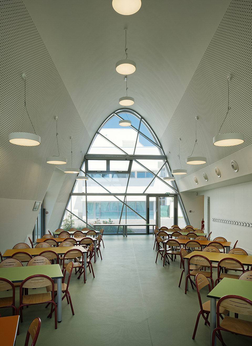 Ecole Villeneuve le Roi Jean Pierre Lott Architecte