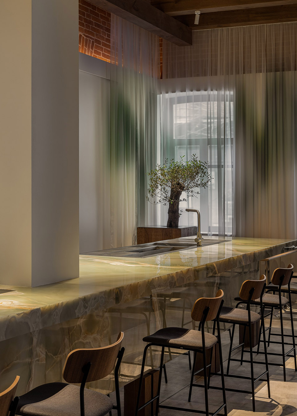 ave bistro by da bureau