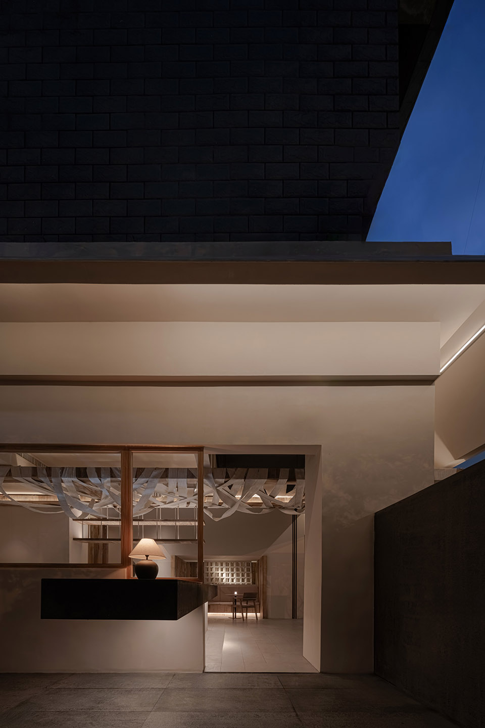 ajiangs bar by fancy space