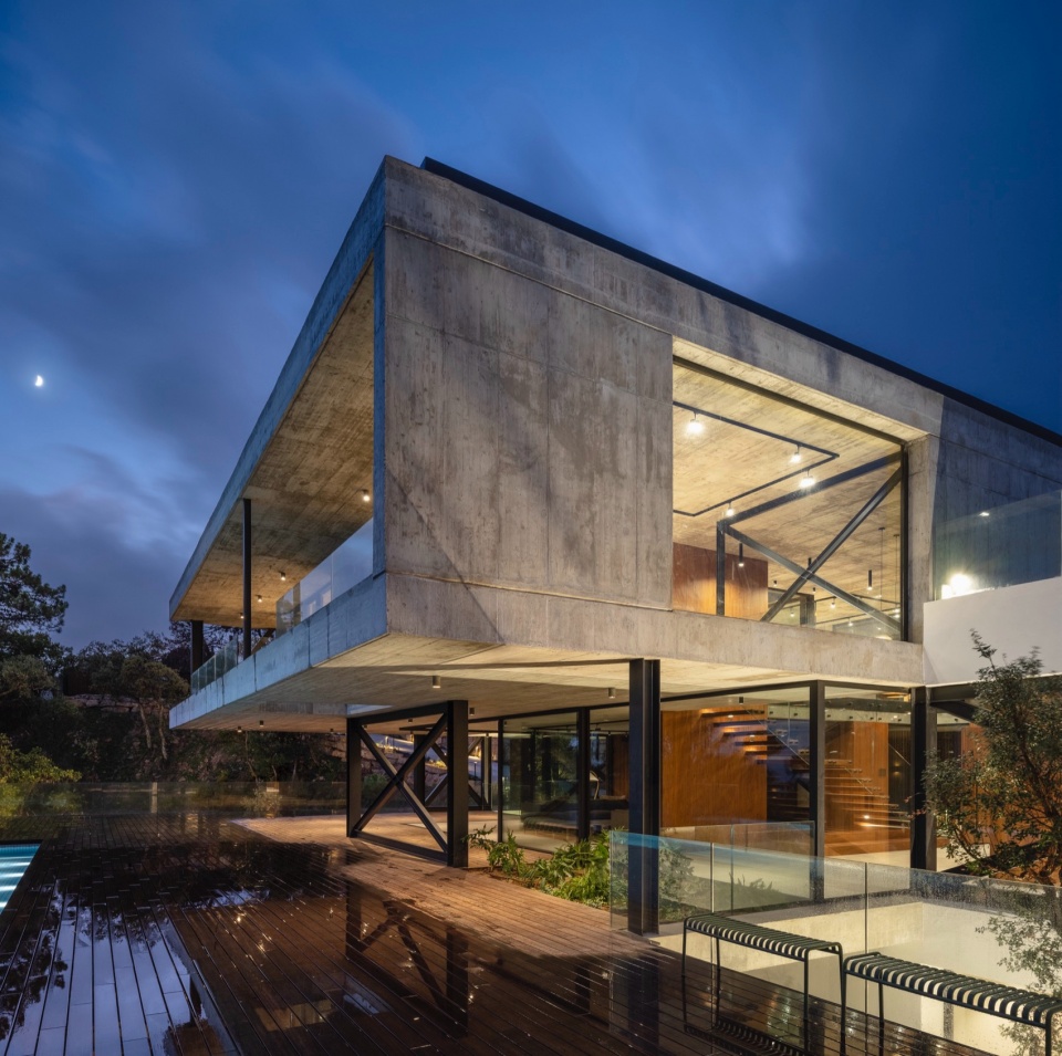 Villa El Alcornoque FLOW81 Architecture Lab