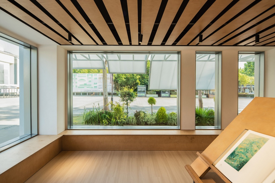 suzhou public culture visitor center by tsing tien making