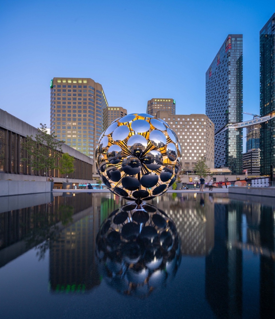 ORB Place des Arts by SpY