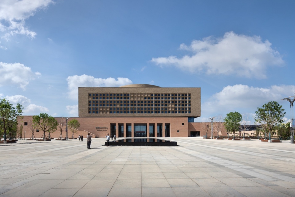 Qinghai Institute of Technology by THAD