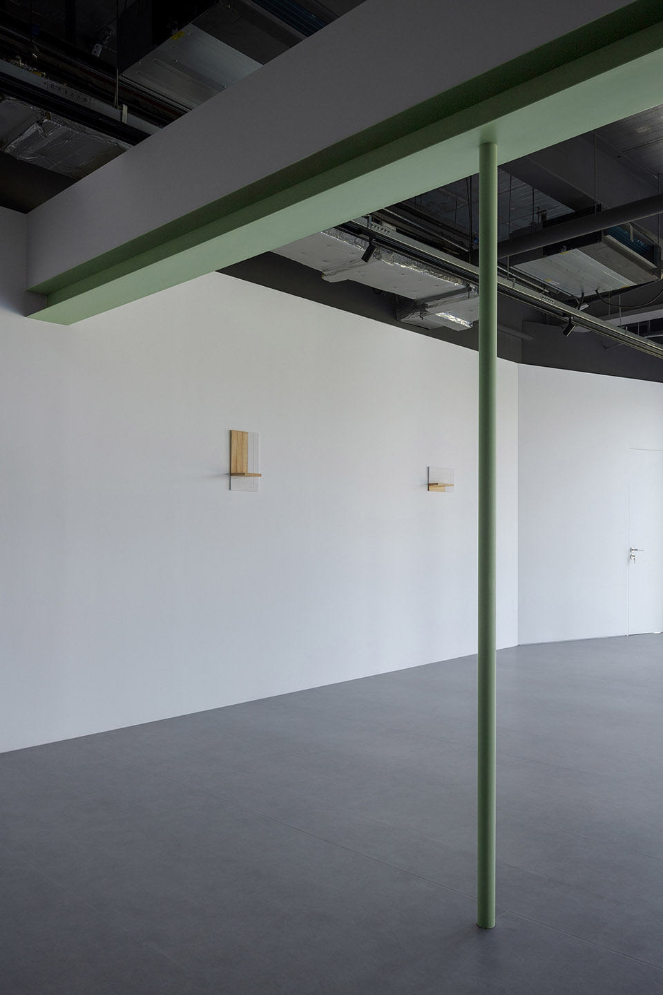 travlin stand by atelier siyu