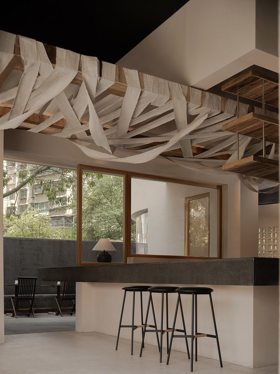 ajiangs bar by fancy space