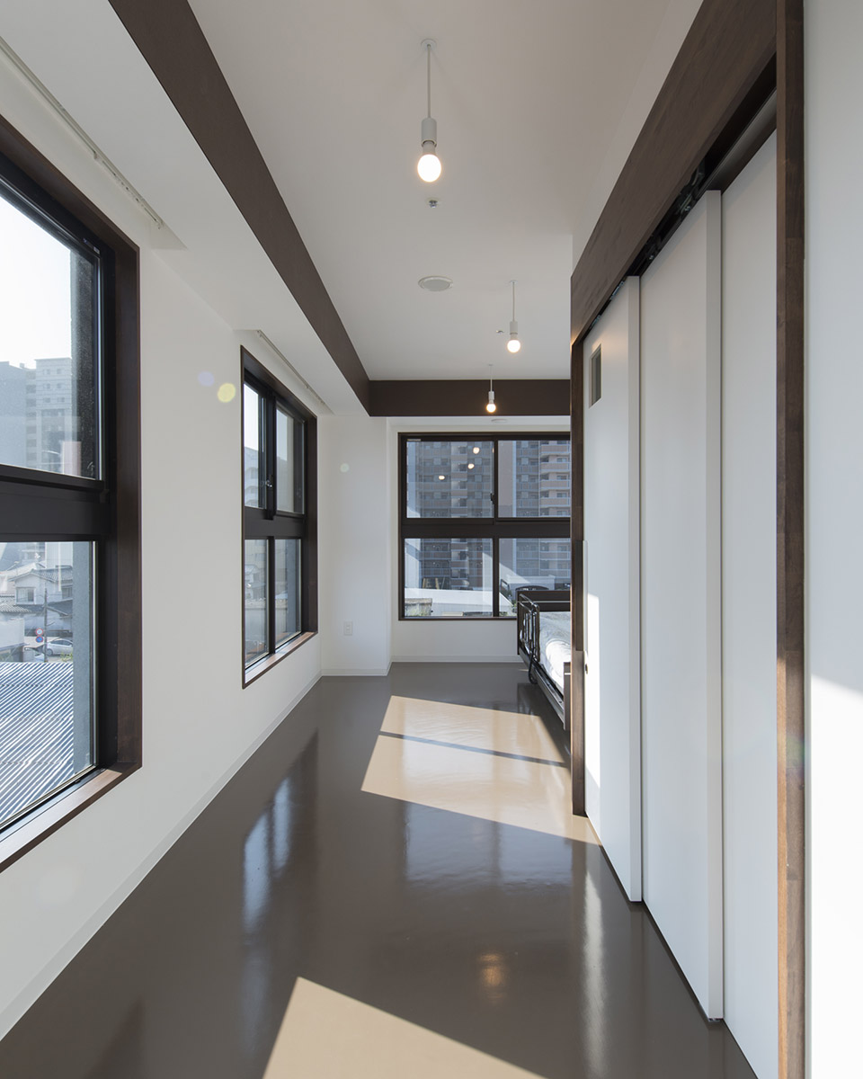 monolith in fukuoka by sako architects
