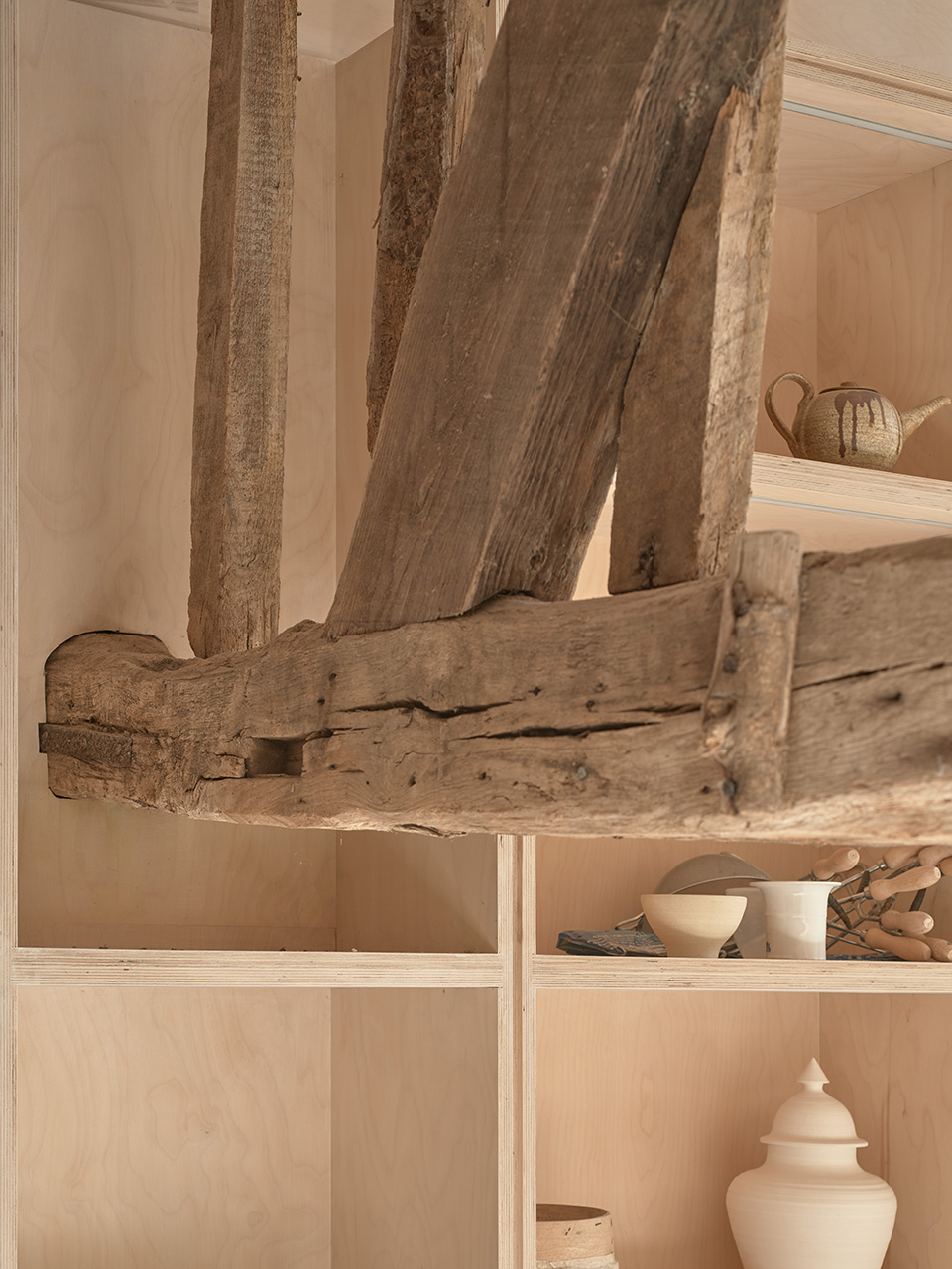 reworks 15th century barn by ashton porter architects