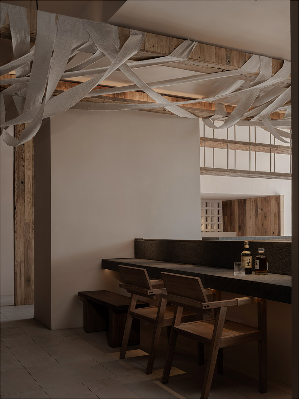ajiangs bar by fancy space