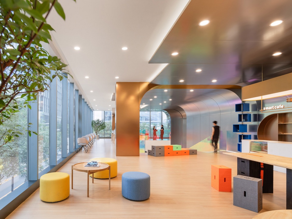 smart shenzhen flagship center by apluss