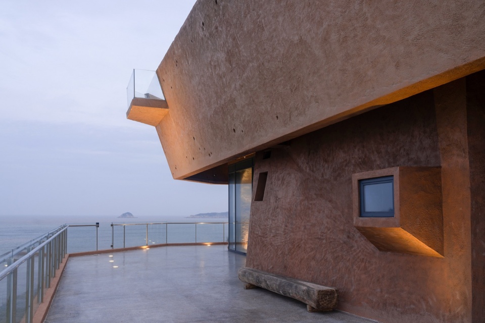 The Blue Insight Cave Space by Donghai No 1 Road by 3andwich Design Hewei Studio