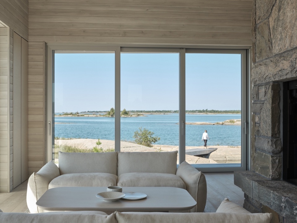 Whistling wind Island by Akb Architects