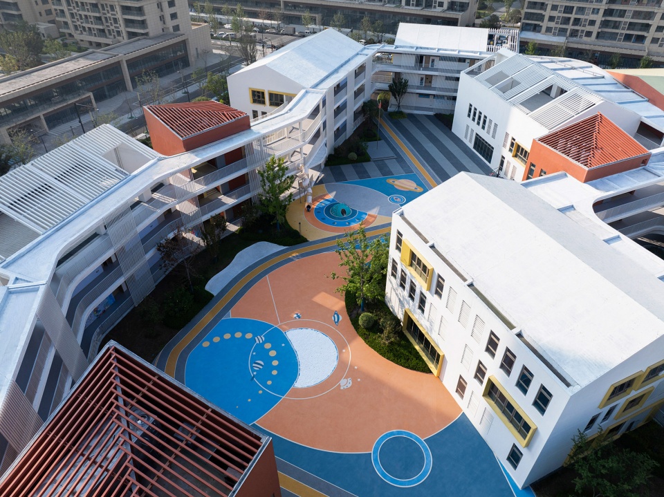 yiwu zongze class 36 kindergarten designed by 9m design
