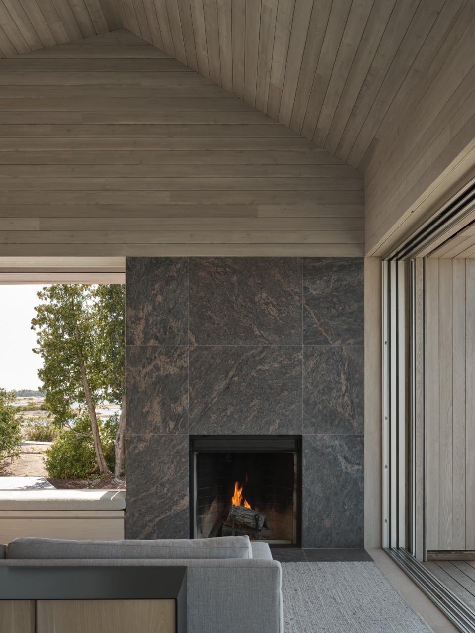 Whistling wind Island by Akb Architects