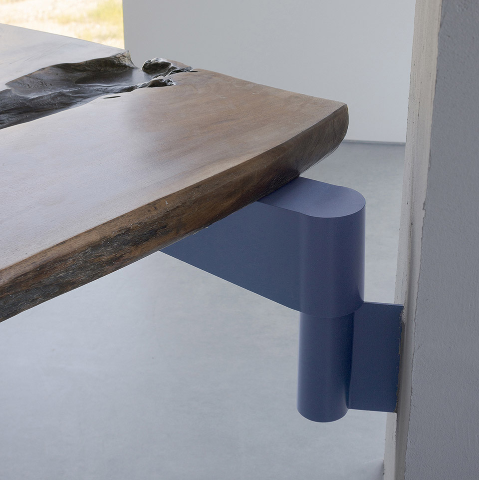 travlin stand by atelier siyu