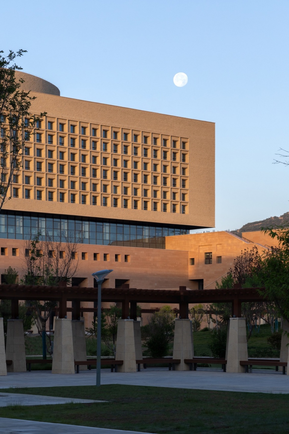 Qinghai Institute of Technology by THAD