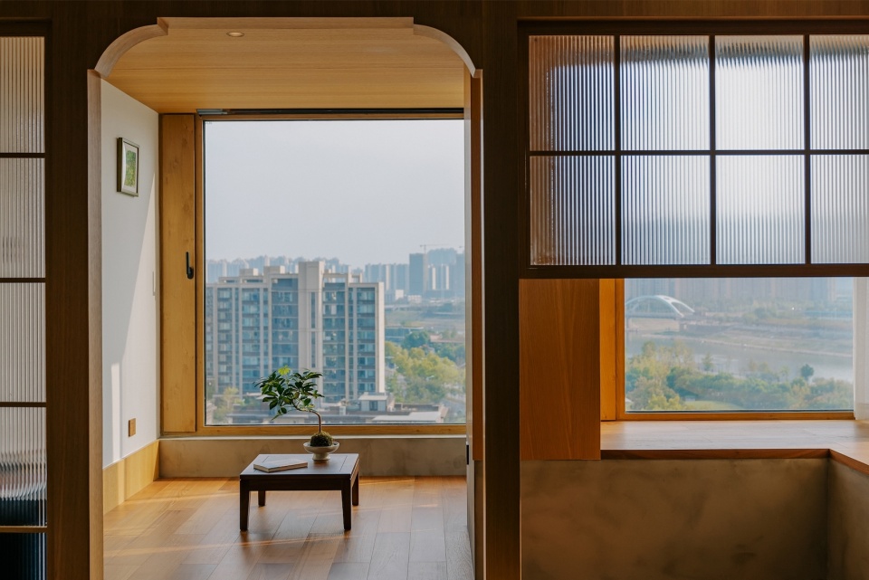 dwelling in an urban forest