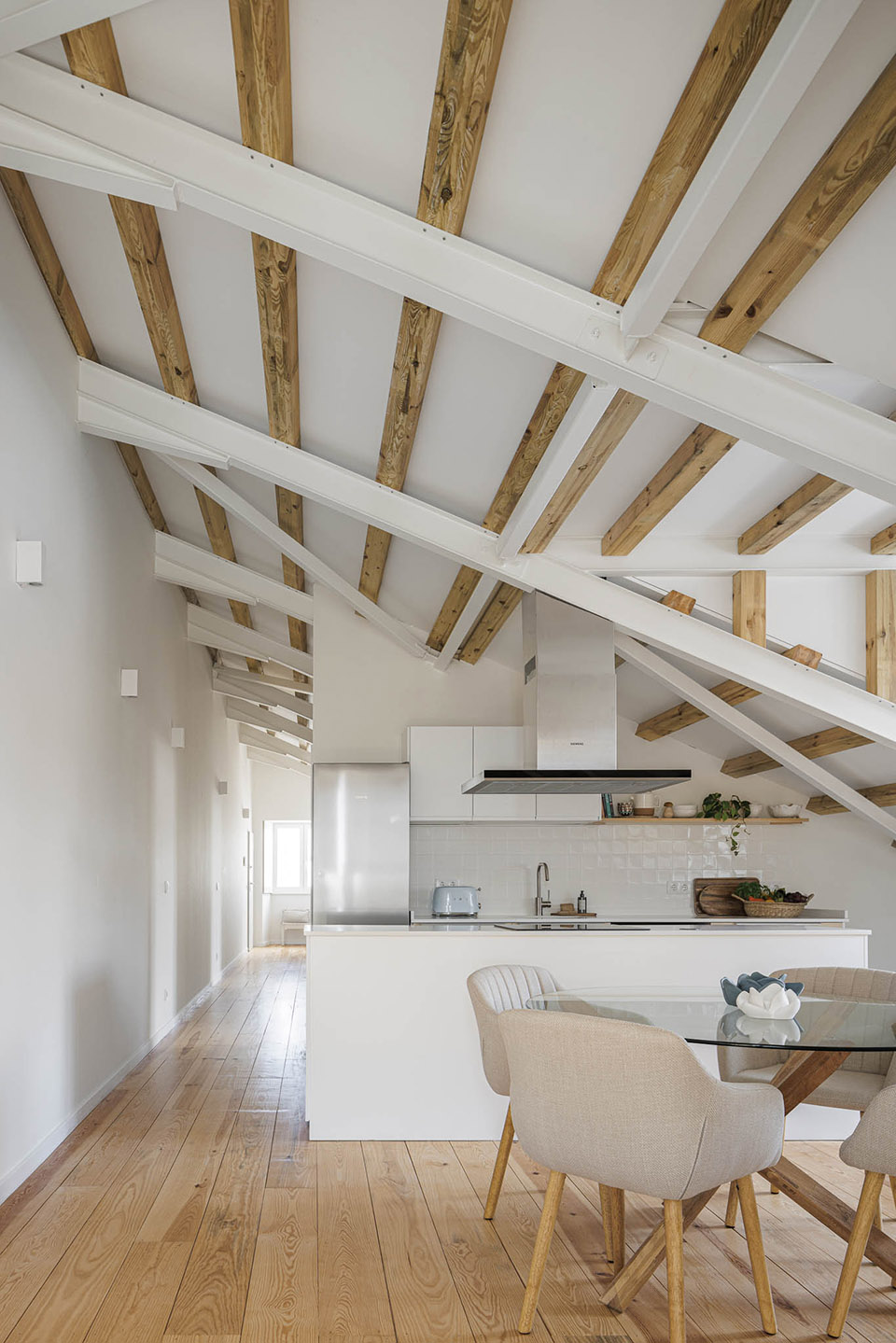 8th of may square mansards by tisem
