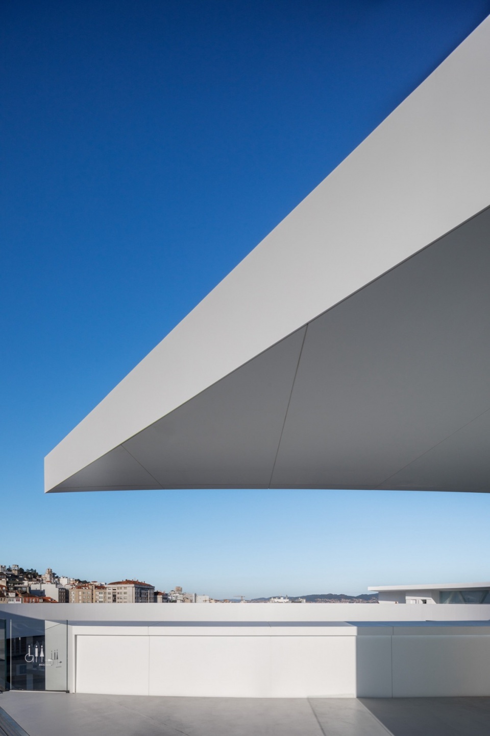HALO by AM2 Arquitectos Arenas Asociados NOARQ