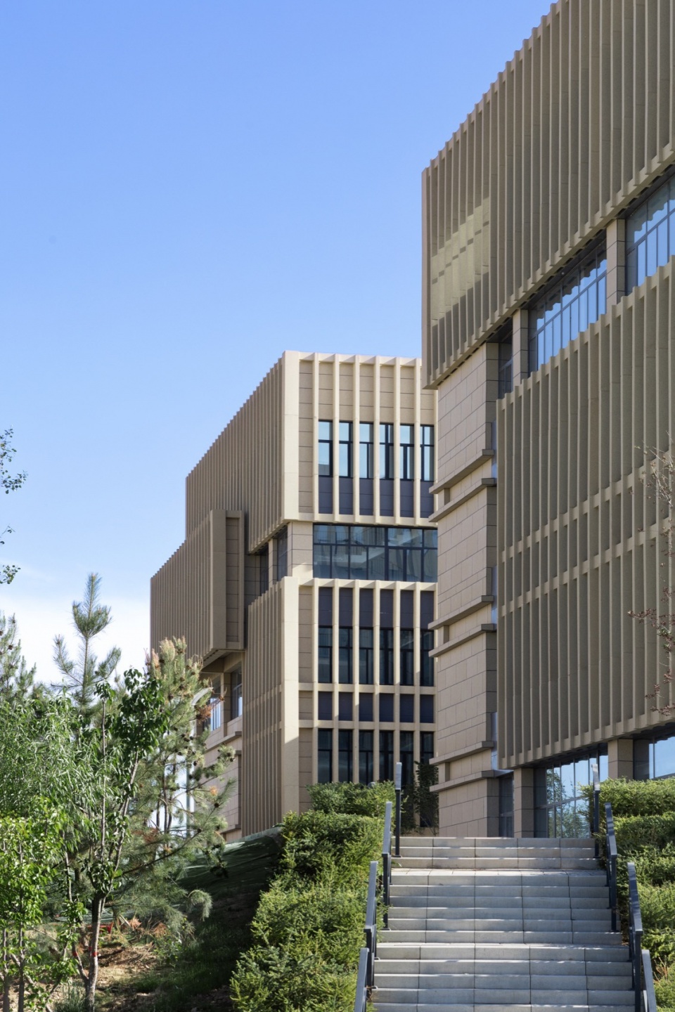 Qinghai Institute of Technology by THAD