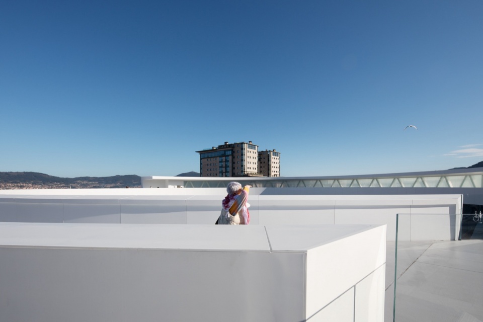 HALO by AM2 Arquitectos Arenas Asociados NOARQ
