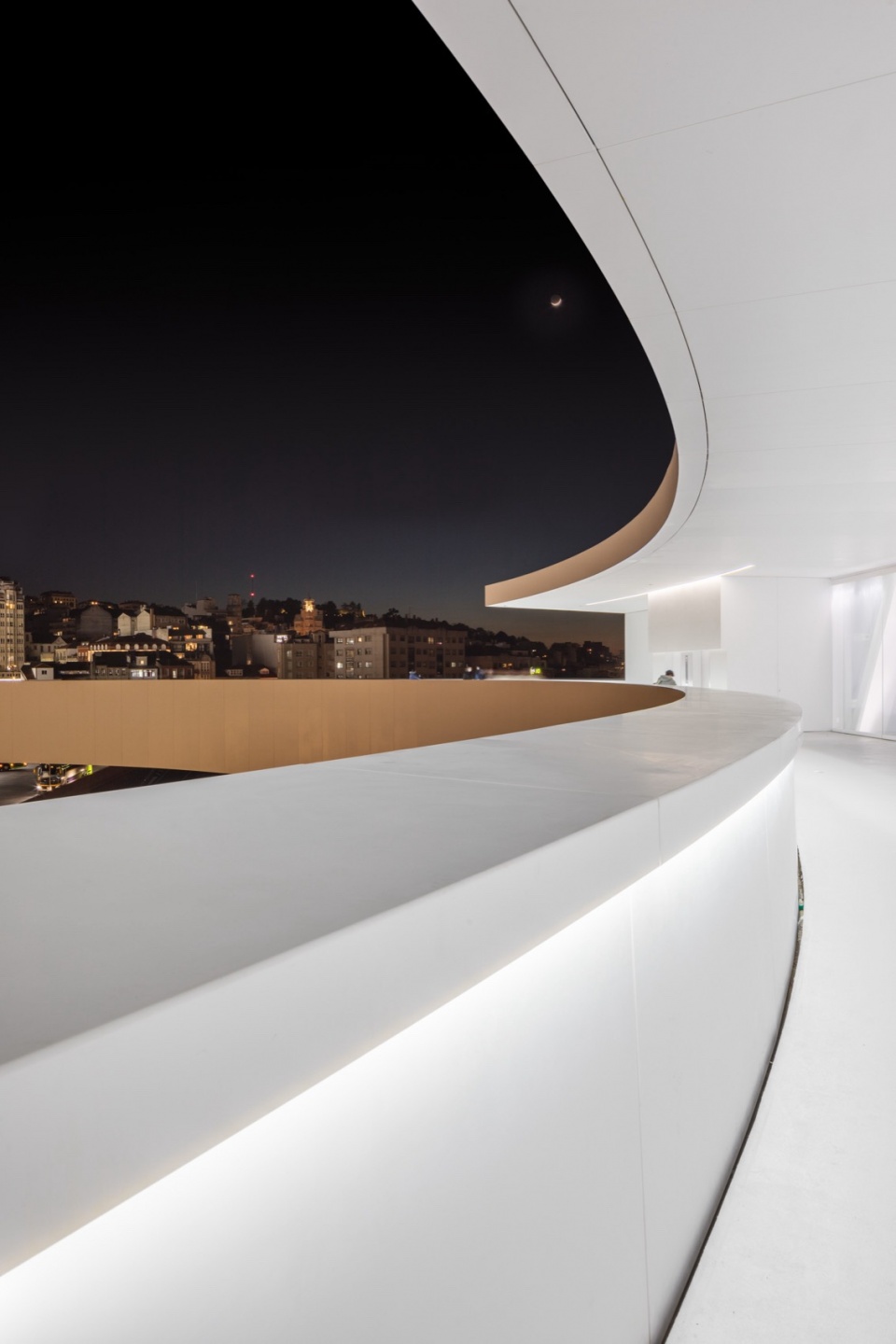 HALO by AM2 Arquitectos Arenas Asociados NOARQ