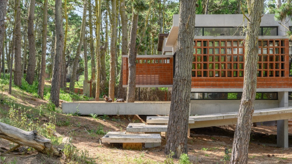 house in mar azul BARRIONUEVO VILLANUEVA ARCHITECTS