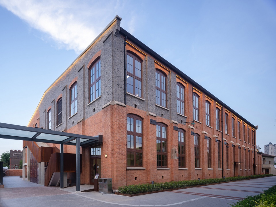 the renewal of the former ewo cotton mill by ecadi