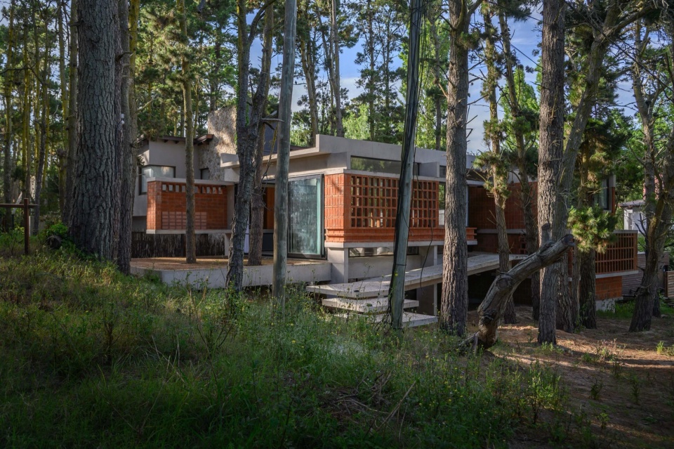 house in mar azul BARRIONUEVO VILLANUEVA ARCHITECTS