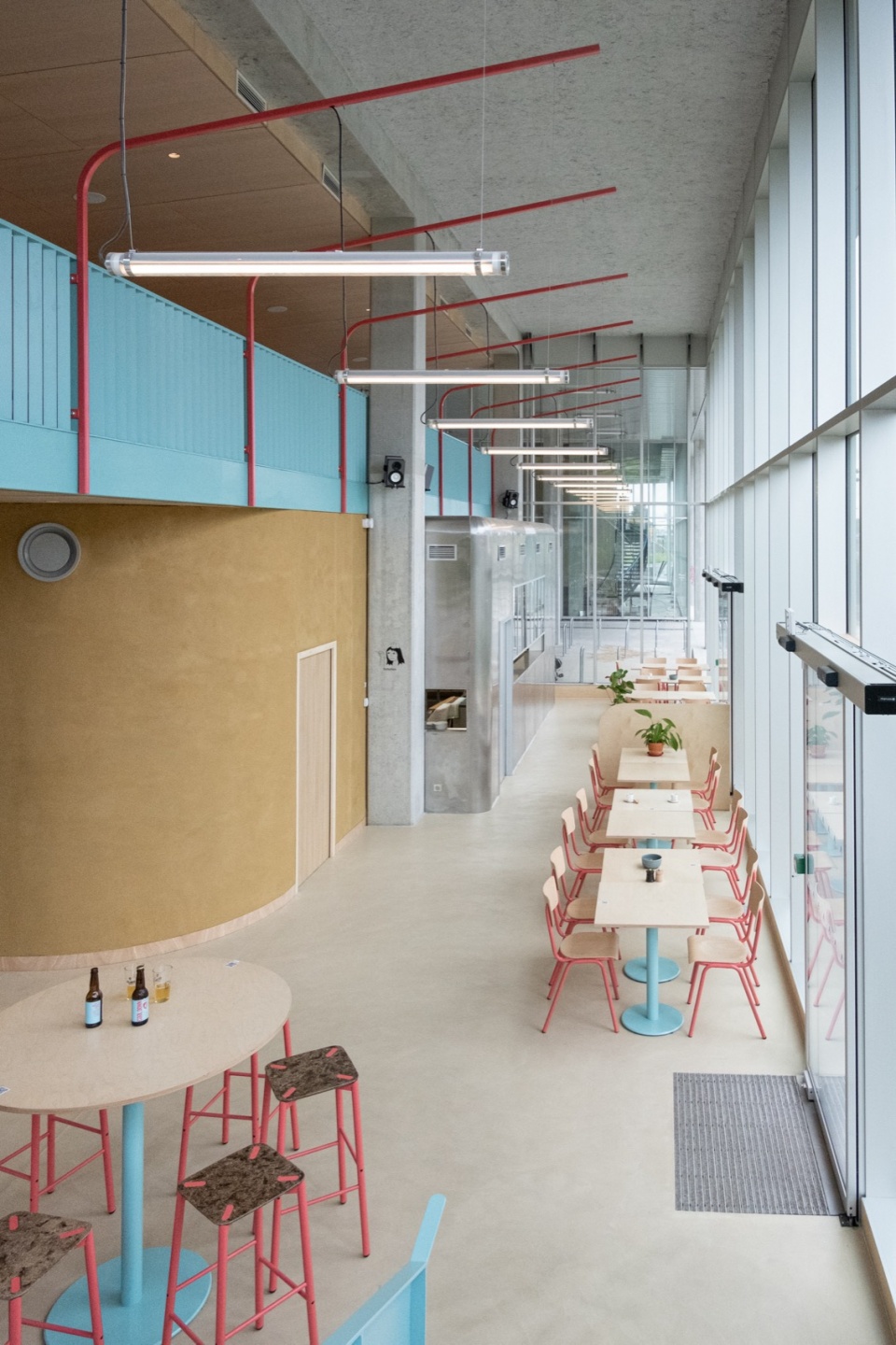 mashup bar restaurant and microbrewery by vous architecture design