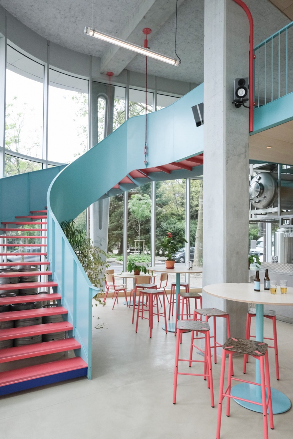 mashup bar restaurant and microbrewery by vous architecture design