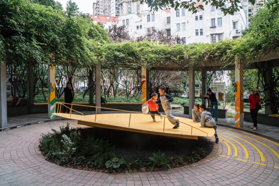 舞台上的活动 Activities on Stage©衍述设计shanghai luoshan huayuan community micro renewal