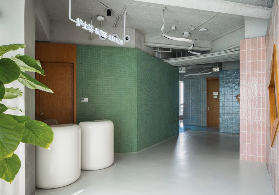 诹 Wan Qianshana clinic by studio yo u
